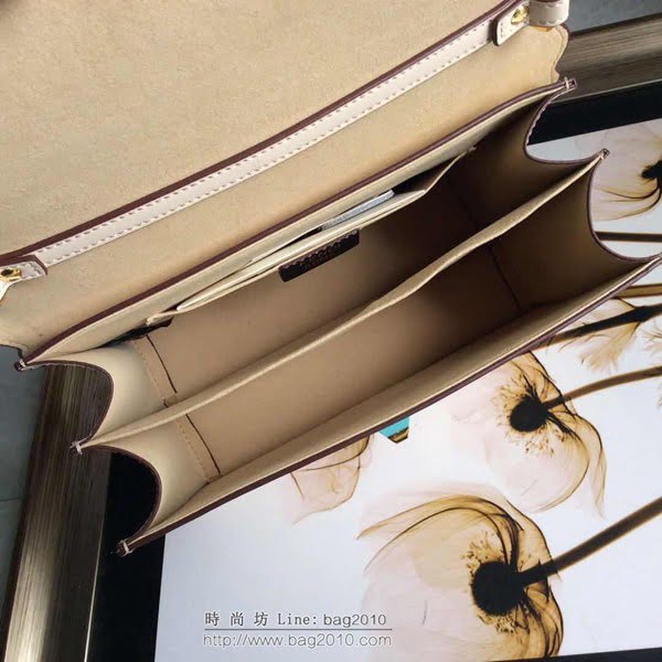 FENDI女包 經典走秀款 羅馬時尚雜誌封面主推 原版牛皮 芬迪鏈條斜挎包 2227#  fdz2039